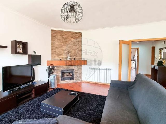 Apartamento, Britelo Gémeos Ourilhe
