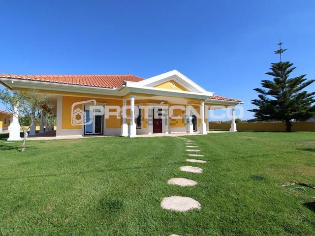 Apartamento, Bustos Troviscal Mamarrosa