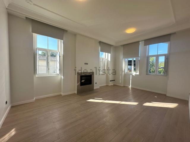 Apartamento, Bustos Troviscal Mamarrosa