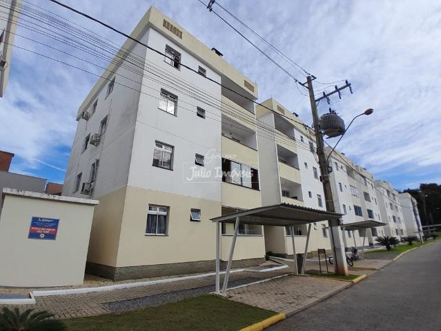 Apartamento c/ ótima localização na Souza Cruz
