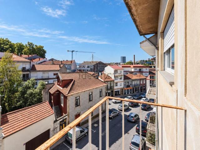 Apartamento, Campanhã