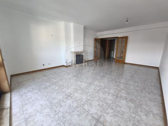 Apartamento, Canelas