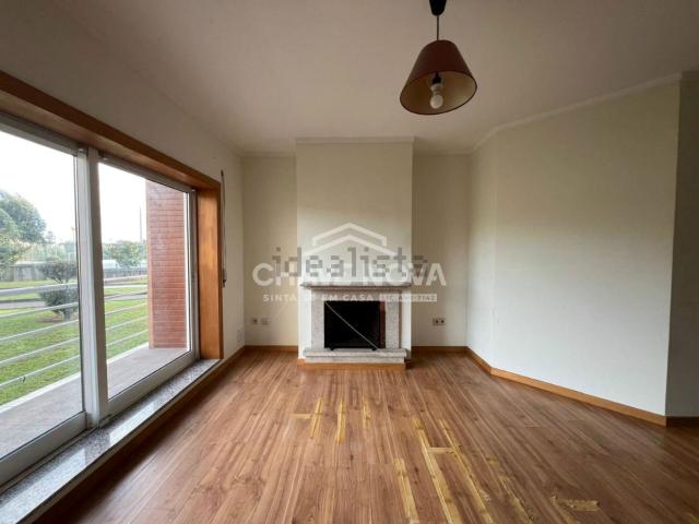 Apartamento, Canelas