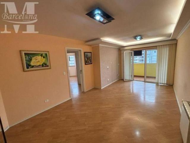APARTAMENTO CABRAL/AHU Á METROS DO COMPLEXO JUDICIÁRIO. SEMI MOBILIADO, ANDAR ALTO, CHURRASQUEIRA E