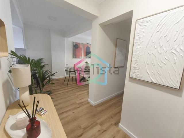 Apartamento, Carcavelos e Parede