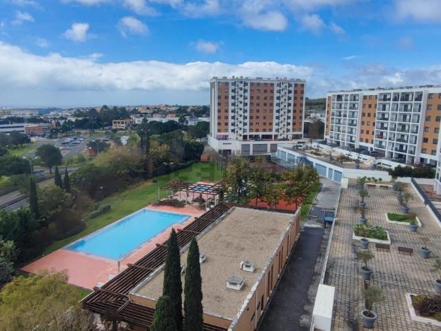 Apartamento, Carnaxide e Queijas