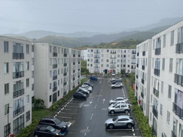 APARTAMENTO carrera18e No 7 26 torre 27 apto 503, Ciudad Guabinas, Yumbo