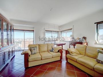 Almoinha, Castelo, Sesimbra