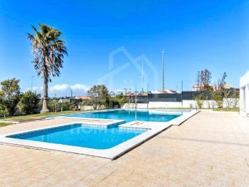 Zambujal de Baixo, Castelo, Sesimbra - Academia