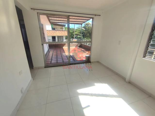 APARTAMENTO CASTILLA CERCA HOSPITAL LA MARÍA