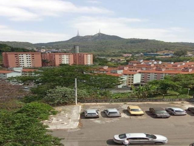 Apartamento Cdhu à venda no Bairro da Vila Aurora na Rua César Augusto Costalonga Varejão 300