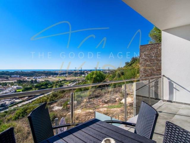Apartamento, Páteo, Albufeira e Olhos de Água