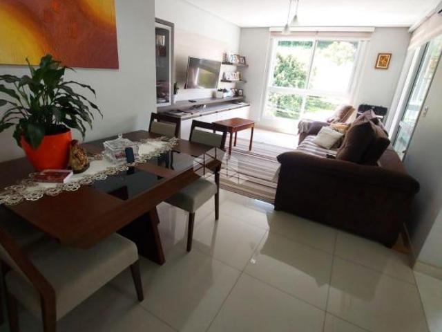 Apartamento central com 03 dormitórios!