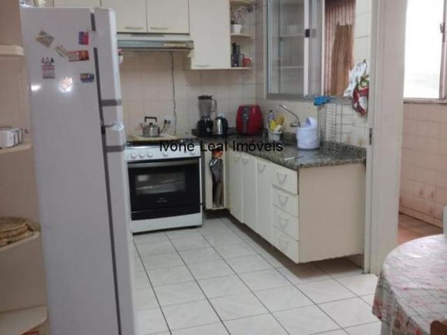 APARTAMENTO CENTRAL COM 03 DORMITÓRIOS, SACADA E UMA VAGA DE GARAGEM, SANTO ÂNGELO RS