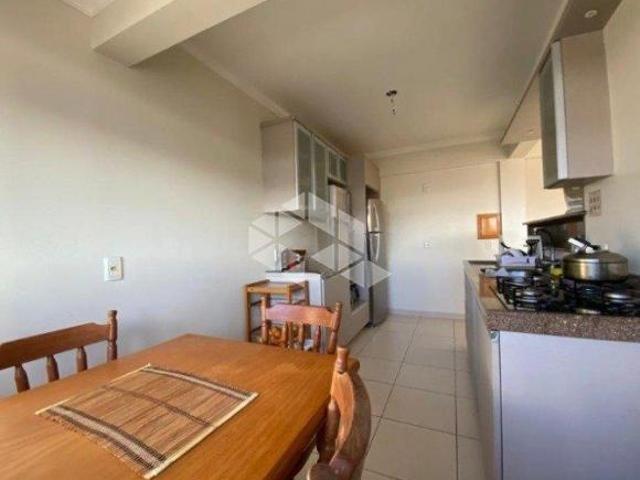 Apartamento central de 02 dormitórios