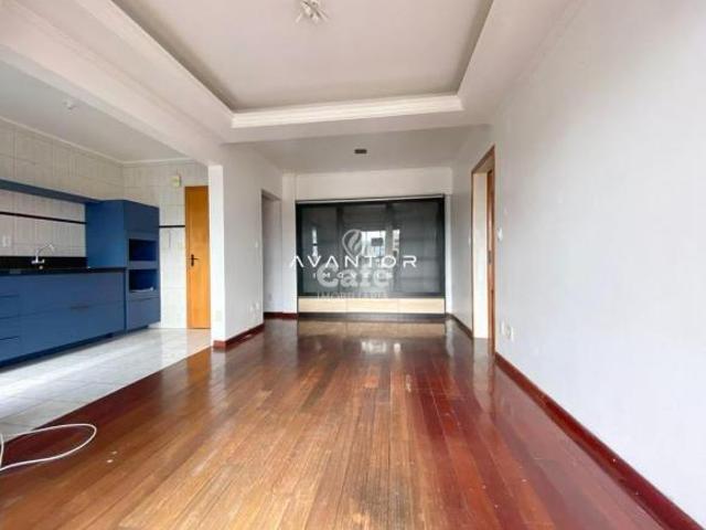 Apartamento central de 3 dormitórios/suite com box