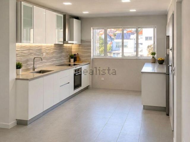 Apartamento, Charneca da Caparica e Sobreda