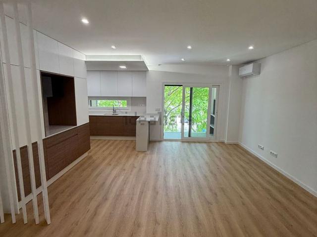 Apartamento, Charneca da Caparica e Sobreda