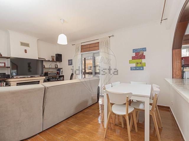 Apartamento, Charneca da Caparica e Sobreda