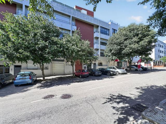 Apartamento, Charneca da Caparica e Sobreda