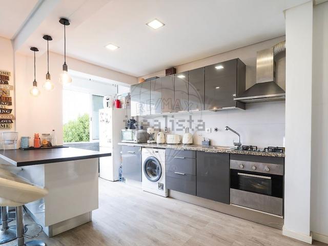 Apartamento, Charneca da Caparica e Sobreda