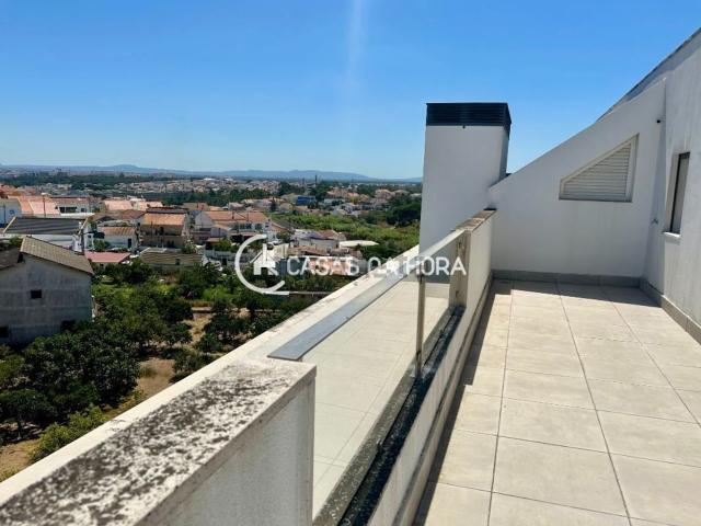 Apartamento, Charneca da Caparica e Sobreda