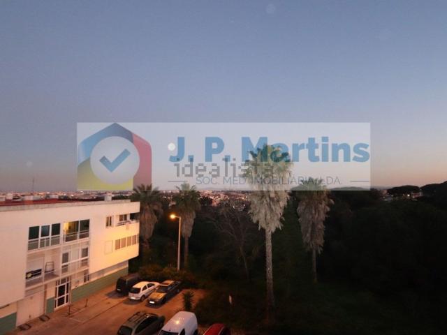 Apartamento, Charneca da Caparica e Sobreda