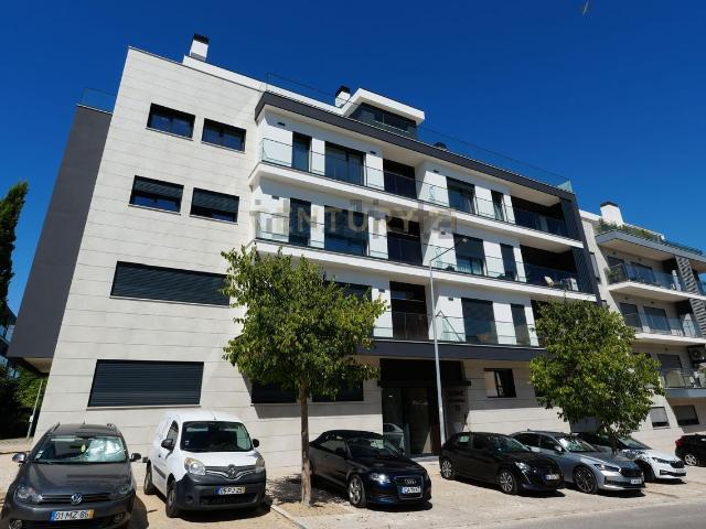 Apartamento, Charneca da Caparica e Sobreda