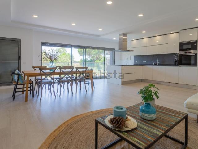 Apartamento, Charneca da Caparica e Sobreda