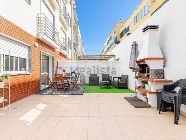 Apartamento, Charneca da Caparica e Sobreda