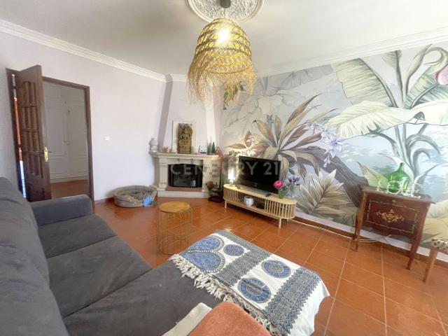 Apartamento, Charneca da Caparica e Sobreda