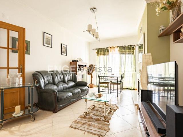 Apartamento, Charneca da Caparica e Sobreda