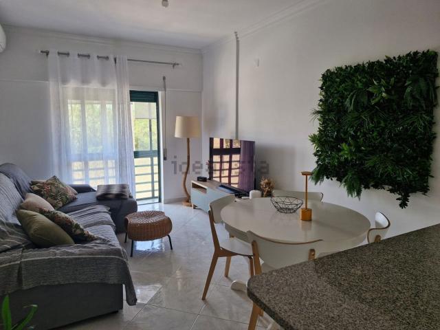 Apartamento, Charneca da Caparica e Sobreda
