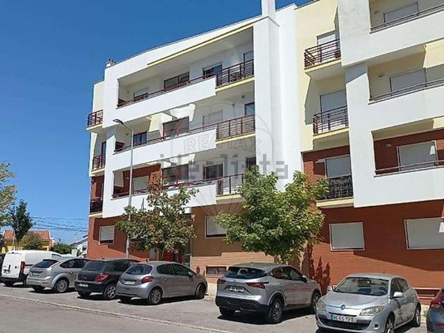 Apartamento, Charneca da Caparica e Sobreda