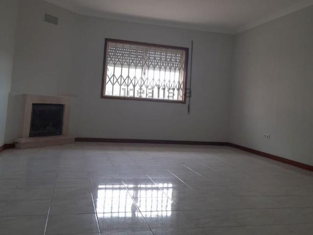 Apartamento, Cimo da Serra Bouça das Almas Taralhão, São Cosme Valbom Jovim