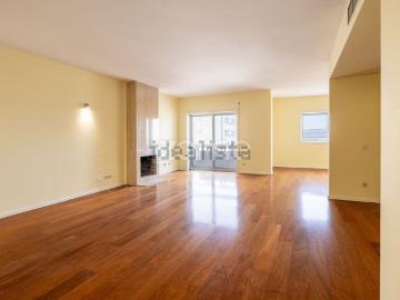 Apartamento, Cidade da Maia