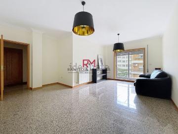 Apartamento, Cidade da Maia