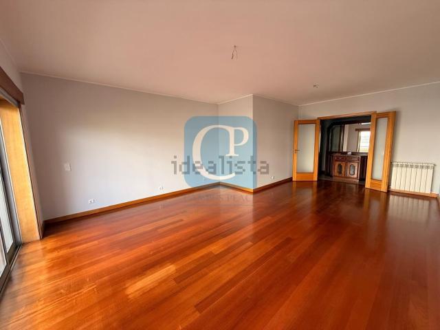 Apartamento, Cidade da Maia