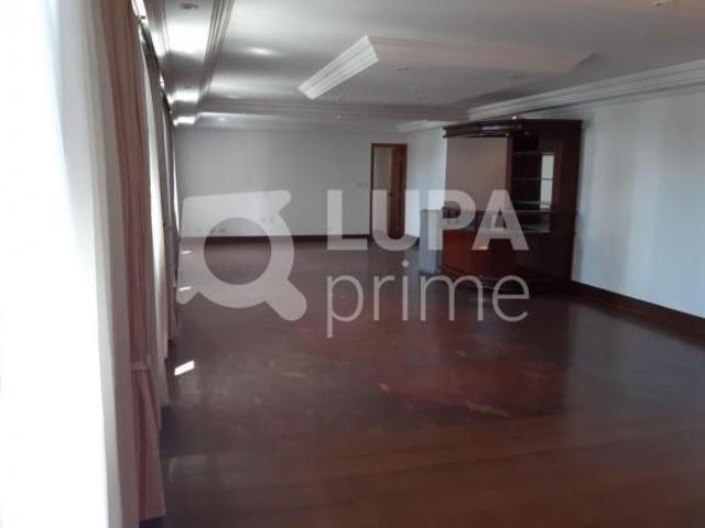 Apartamento com 3 dormitórios 1 suíte e 4 banheiros para venda em Santana