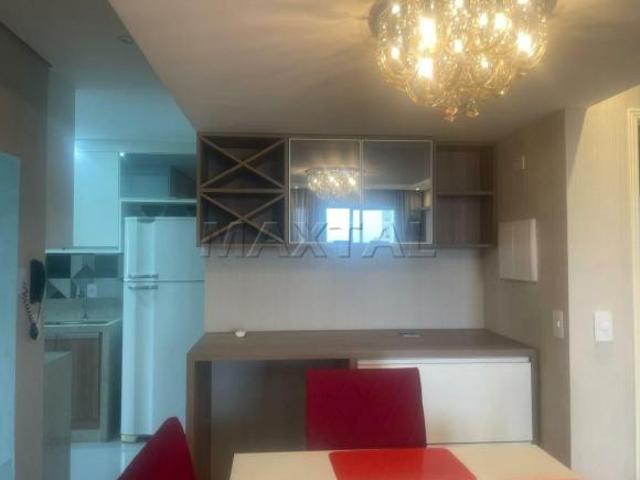 Apartamento com 3 dormitórios, 1 suíte, 2 banheiros, 1 vaga, 68m² todo reformado