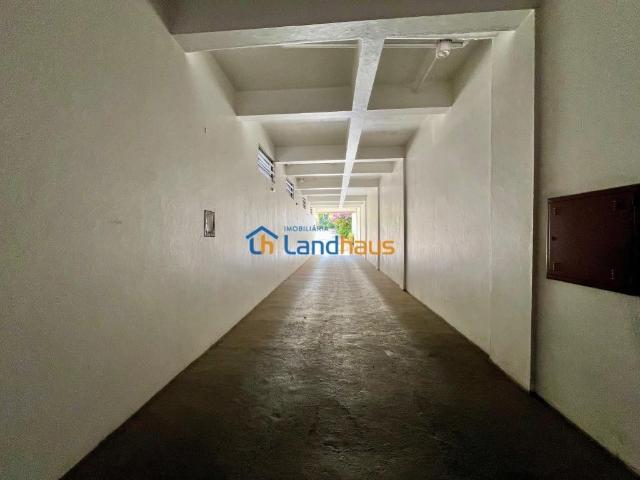 Apartamento com 3 dormitórios, 1 vaga para alugar por R$ 2.600,00