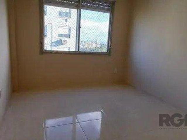 Apartamento com 3 dormitórios, 2 banheiros, 1 vaga, no bairro Cristal, Poa/RS
