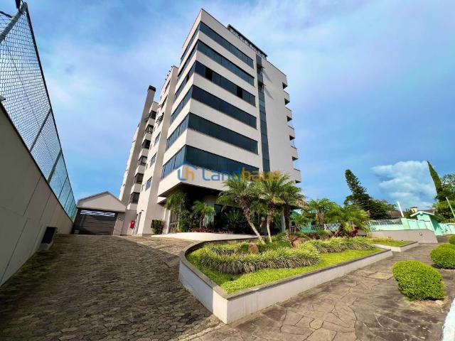 Apartamento com 3 dormitórios, 2 vagas para alugar por R$ 4.120,00