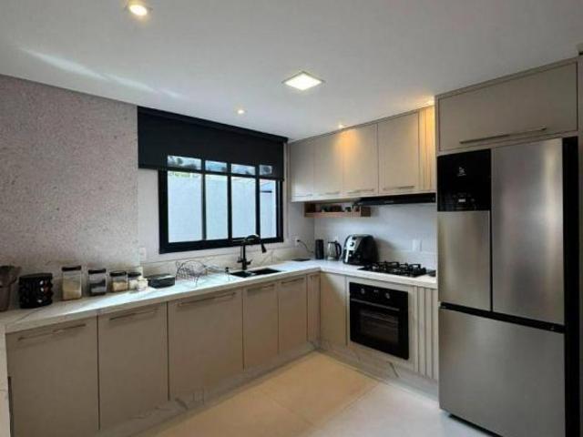 Apartamento com 3 dormitórios à venda, 160 m² por R$ 1.650.000,00 Centro Cascavel/PR