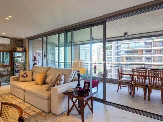 Apartamento com 3 dormitórios à venda, 167 m² por R$ 3.350.000,00 Brooklin São Paulo/SP