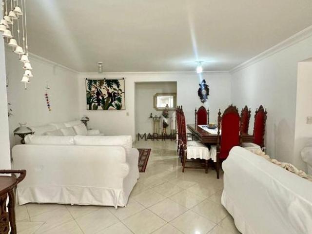 Apartamento com 3 dormitórios à venda, 165 m² por R$ 900.000,00 Pitangueiras Guarujá/SP