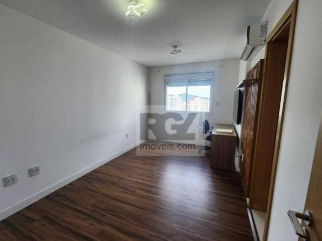 Apartamento com 3 dormitórios à venda, 166 m² por R$ 2.850.000,00 Ponta da Praia Santos/SP