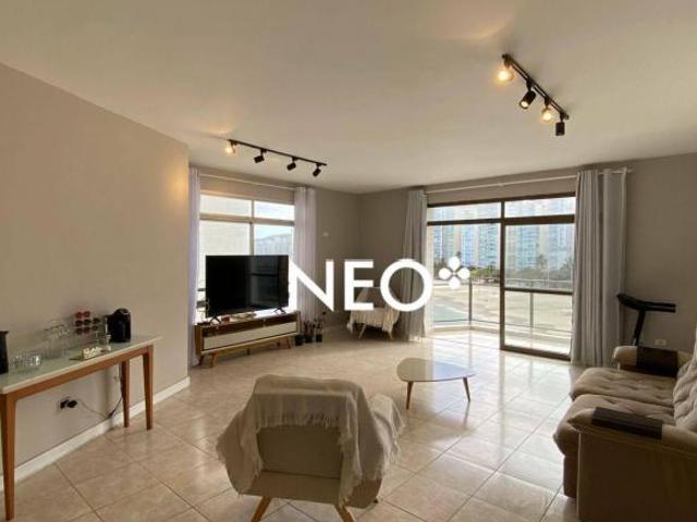 Apartamento com 3 dormitórios à venda, 192 m² por R$ 1.200.000 Pitangueiras Praia Guarujá/SP