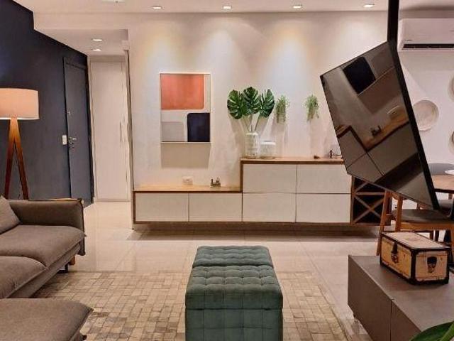 Apartamento com 3 dormitórios à venda, 102 m² por R$ 1.250.000,00 Ponta da Praia Santos/SP