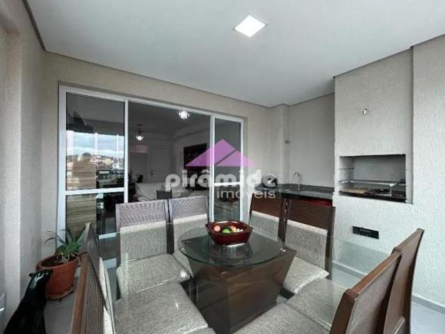Apartamento com 3 dormitórios à venda, 102 m² por R$ 880.000,00 Vila Aprazível Jacareí/SP